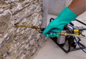 Traitement de l'humidité des murs extérieurs avec injection efficace